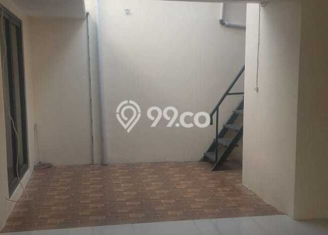 RARE UNIT! Rumah kawasan Surabaya Kota, 2 KM, Pemandangan Indah, LT 128m2m² LB 90m2m² RARE UNIT! Rumah kawasan Surabaya Kota, 2 KM, Pemandangan Indah, LT 128m2m² LB 90m2m²