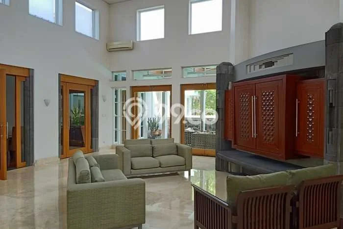Best Deal Hunian Premium Ideal dan Luas di Menteng, Jakarta Pusat Best Deal Hunian Premium Ideal dan Luas di Menteng, Jakarta Pusat