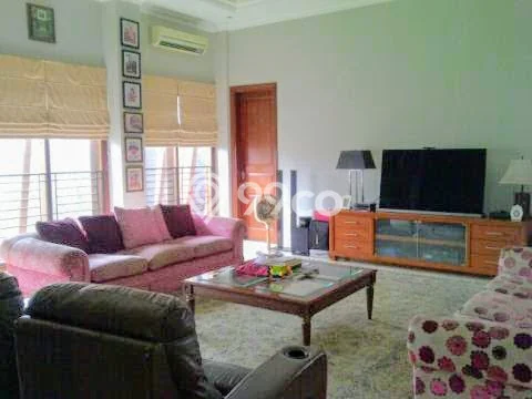 Rumah Eksklusif Siap Huni LT 720m2 di Menteng, Jakarta Pusat Rumah Eksklusif Siap Huni LT 720m2 di Menteng, Jakarta Pusat