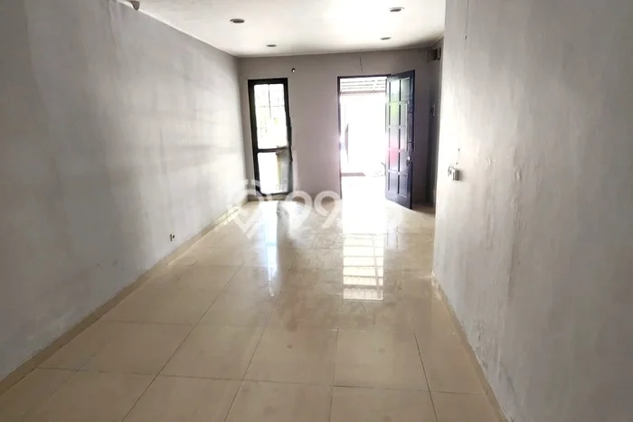 Rumah Bagus Siap Huni Di Cipondoh Luas 130m2 Aman Rumah Bagus Siap Huni Di Cipondoh Luas 130m2 Aman