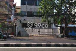Ruko disewakan di Gambir Jakarta Pusat dengan luas bangunan 450m2 Ruko disewakan di Gambir Jakarta Pusat dengan luas bangunan 450m2