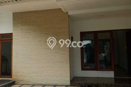 Lokasi strategis! Rumah siap pakai dikontrakkan di Jagakarsa LB 160m2 Lokasi strategis! Rumah siap pakai dikontrakkan di Jagakarsa LB 160m2