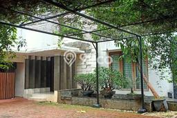 Rumah Mewah LB 386m2 Siap Pakai Desain Elegan di Cinere, Jakarta Selatan Rumah Mewah LB 386m2 Siap Pakai Desain Elegan di Cinere, Jakarta Selatan
