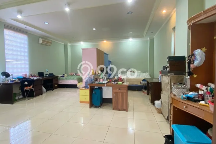Rumah Luxury Modern Tanpa Renovasi di Mekar Wangi Bandung Rumah Luxury Modern Tanpa Renovasi di Mekar Wangi Bandung
