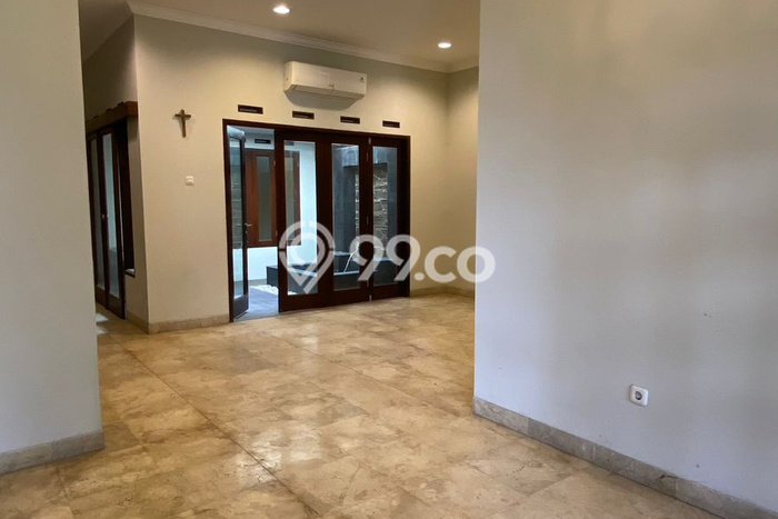 For Sale! Luxury House LT 180m2 Desain Modern di Mekar Wangi For Sale! Luxury House LT 180m2 Desain Modern di Mekar Wangi