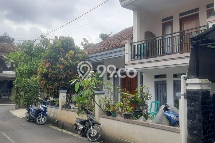Dijual Rumah 4 Kamar Lokasi Ideal Nyaman dan Strategis di Margahayu Dijual Rumah 4 Kamar Lokasi Ideal Nyaman dan Strategis di Margahayu