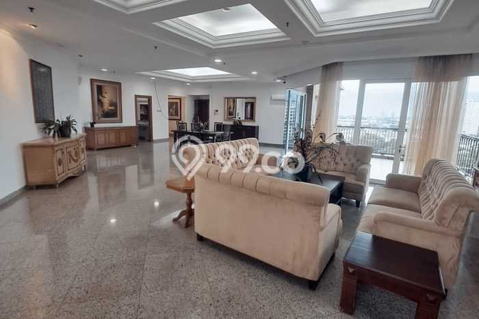 Apartemen di , 3 KM, Luas 300m2m² Apartemen di , 3 KM, Luas 300m2m²