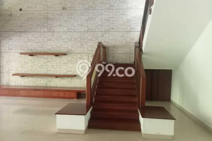 Disewakan Rumah Murah di Terogong Jakarta Selatan dengan 4 Kamar Tidur Disewakan Rumah Murah di Terogong Jakarta Selatan dengan 4 Kamar Tidur