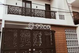 Dijual Rumah 3 Kamar Lokasi Strategis Bagus dan Strategis di Cinere Dijual Rumah 3 Kamar Lokasi Strategis Bagus dan Strategis di Cinere