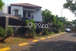 Hunian Mewah Siap Huni LT 368m2 di Serpong, Tangerang Selatan Hunian Mewah Siap Huni LT 368m2 di Serpong, Tangerang Selatan