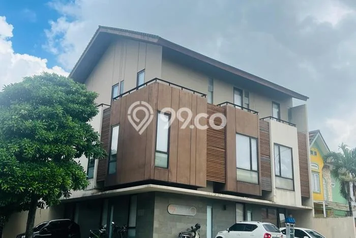 Kos-kosan Dijual di Serpong, Tangerang Selatan dengan 21 Kamar Tidur, 20 Kamar Mandi Kos-kosan Dijual di Serpong, Tangerang Selatan dengan 21 Kamar Tidur, 20 Kamar Mandi