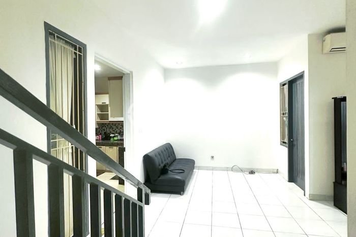 For Sale Rumah 3 Kamar Lokasi Ideal Bagus dan Strategis di Serpong For Sale Rumah 3 Kamar Lokasi Ideal Bagus dan Strategis di Serpong