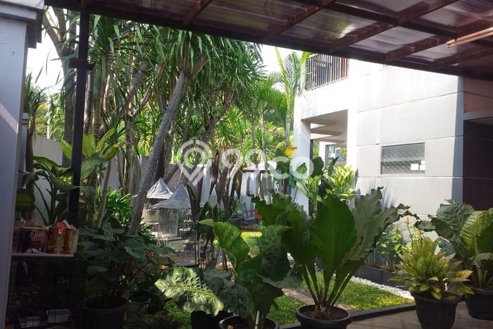 Hunian Mewah Siap Huni LT 368m2 di Serpong, Tangerang Selatan Hunian Mewah Siap Huni LT 368m2 di Serpong, Tangerang Selatan