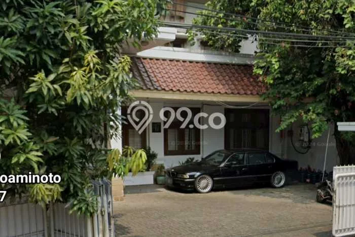 Rumah 4 Kamar Siap Huni Dikontrakkan di Menteng Harga Kompetitif Rumah 4 Kamar Siap Huni Dikontrakkan di Menteng Harga Kompetitif