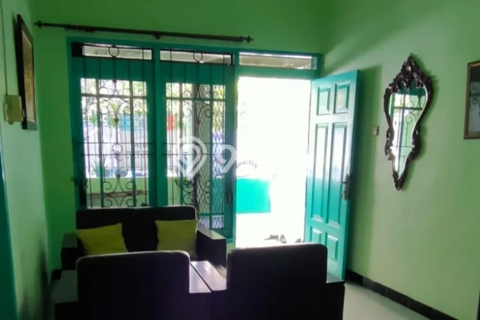 For Sale Hunian Rumah Nyaman 4 KT di Kedung Baruk, Surabaya For Sale Hunian Rumah Nyaman 4 KT di Kedung Baruk, Surabaya