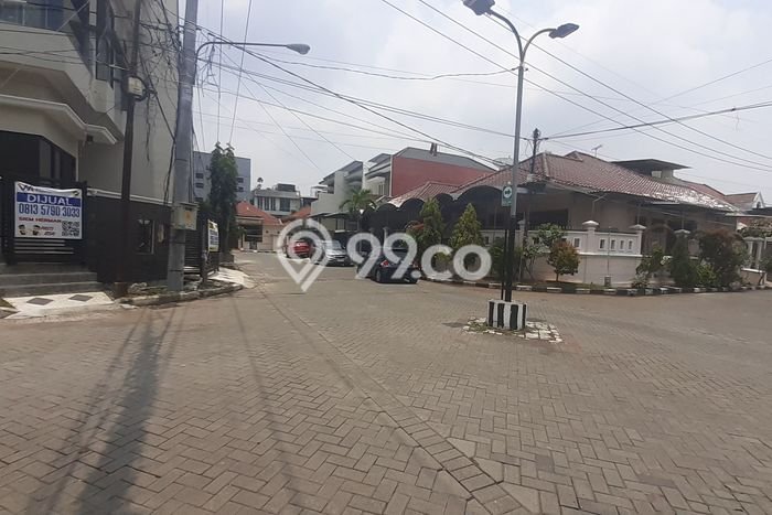 Rumah Modern 3 KT di Mulyosari Surabaya Unfurnished Rumah Modern 3 KT di Mulyosari Surabaya Unfurnished