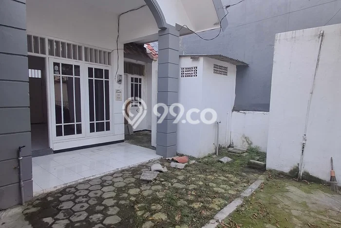 Sewa Rumah Murah di Keputih Surabaya Punya 2 KT Sewa Rumah Murah di Keputih Surabaya Punya 2 KT