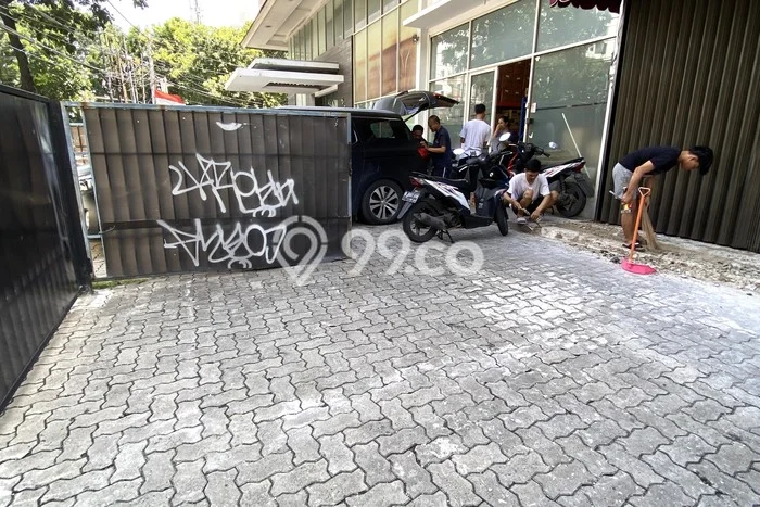 Disewakan Ruko di Pusat Kota Jakarta Selatan Ramai Strategis Disewakan Ruko di Pusat Kota Jakarta Selatan Ramai Strategis