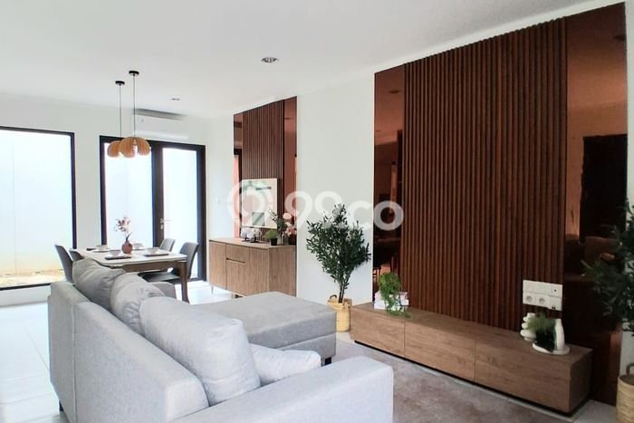 Jual Rumah Bagus Siap Huni LB 110m2 di Gedebage, Bandung Jual Rumah Bagus Siap Huni LB 110m2 di Gedebage, Bandung