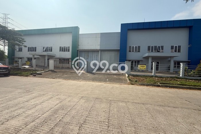 Unit Gudang Disewa Lokasi Lippo Cikarang, Cikarang Spesifikasi Luas Bangunan 2550m2 Unit Gudang Disewa Lokasi Lippo Cikarang, Cikarang Spesifikasi Luas Bangunan 2550m2