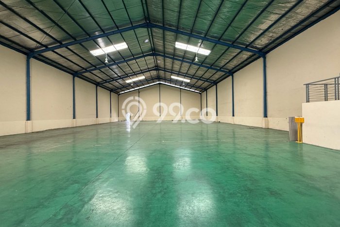 Unit Gudang Disewa Lokasi Lippo Cikarang, Cikarang Spesifikasi Luas Bangunan 2550m2 Unit Gudang Disewa Lokasi Lippo Cikarang, Cikarang Spesifikasi Luas Bangunan 2550m2