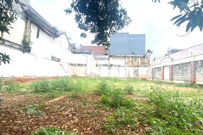 Tanah Kavling Dijual di Jakarta Selatan dengan Spesifikasi 653m2 Tanah Kavling Dijual di Jakarta Selatan dengan Spesifikasi 653m2