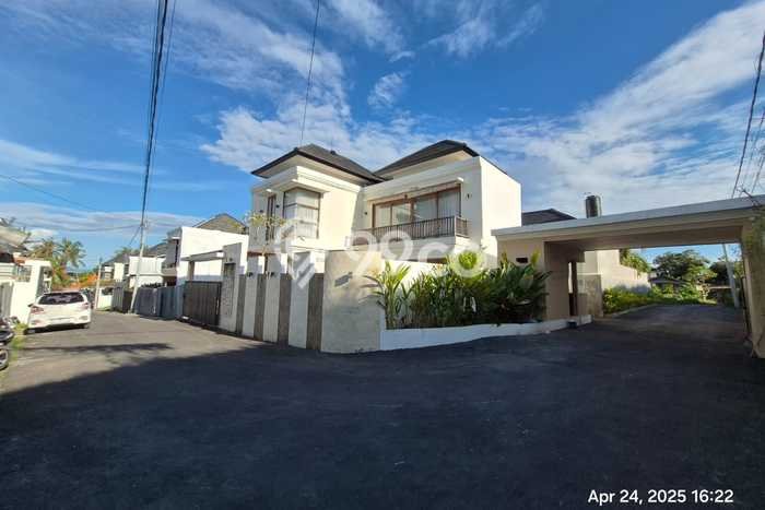 DIJUAL! Vila di , Area 172m2m², Lokasi Strategis DIJUAL! Vila di , Area 172m2m², Lokasi Strategis