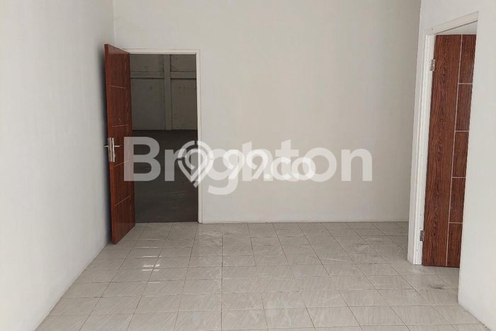 Gudang Strategis di Driyorejo, Luas 360m2m², Mainroad, Area Bisnis Aktif Gudang Strategis di Driyorejo, Luas 360m2m², Mainroad, Area Bisnis Aktif