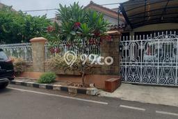 Rumah Mewah Siap Huni LT 425m2 di Duren Sawit, Jakarta Timur Rumah Mewah Siap Huni LT 425m2 di Duren Sawit, Jakarta Timur