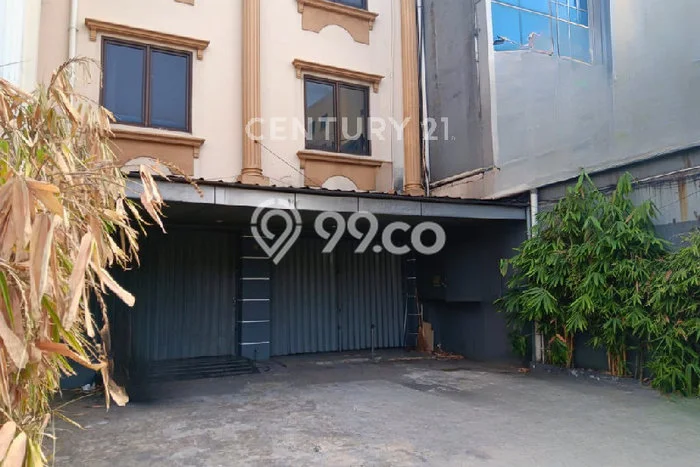 LOKASI POTENSIAL! Ruko For Rent Kawasan Warung Buncit, Luas 570m², Siap Bisnis LOKASI POTENSIAL! Ruko For Rent Kawasan Warung Buncit, Luas 570m², Siap Bisnis