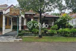 Rumah Luas Asri 2 KT Siap Pakai di Sentul City Bogor Rumah Luas Asri 2 KT Siap Pakai di Sentul City Bogor