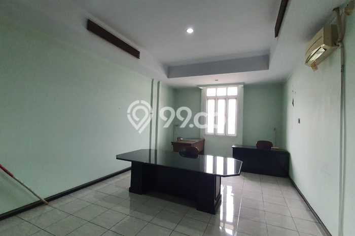 Ruko Strategis Kawasan Ciluar, Luas 135m², Posisi Mainroad Ruko Strategis Kawasan Ciluar, Luas 135m², Posisi Mainroad
