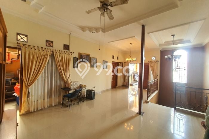 Jual Rumah Mewah Elegan Dengan View Cantik di Pajajaran, Bogor Jual Rumah Mewah Elegan Dengan View Cantik di Pajajaran, Bogor