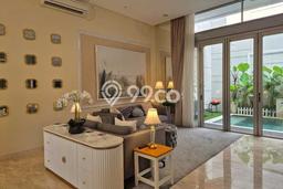 Rumah LT 200m² Semi Furnished di Pantai Indah Kapuk, Dekat Mal, Jakarta Utara Rumah LT 200m² Semi Furnished di Pantai Indah Kapuk, Dekat Mal, Jakarta Utara