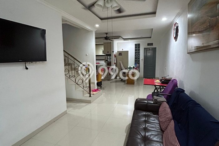 Dijual Rumah Modern 3 KT di Taman Palem, Jakarta Barat Dijual Rumah Modern 3 KT di Taman Palem, Jakarta Barat