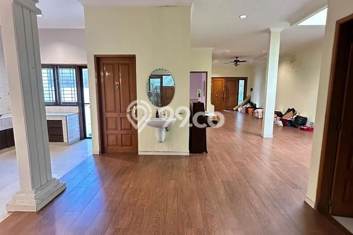 Rumah Luxury Modern Tanpa Renovasi di Pluit Jakarta Utara Rumah Luxury Modern Tanpa Renovasi di Pluit Jakarta Utara