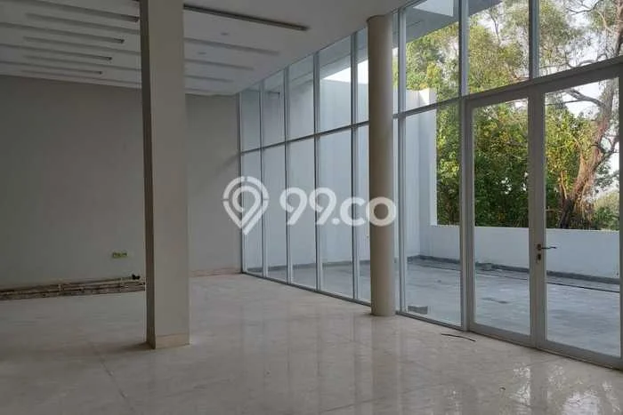 Hunian Elit LB 600m2 Siap Pakai Desain Elegan di Pantai Indah Kapuk, Jakarta Utara Hunian Elit LB 600m2 Siap Pakai Desain Elegan di Pantai Indah Kapuk, Jakarta Utara