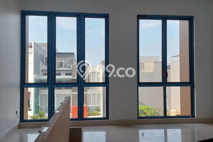 Jual Rumah Mewah Elegan Dengan View Eksklusif di Pantai Indah Kapuk, Jakarta Utara Jual Rumah Mewah Elegan Dengan View Eksklusif di Pantai Indah Kapuk, Jakarta Utara