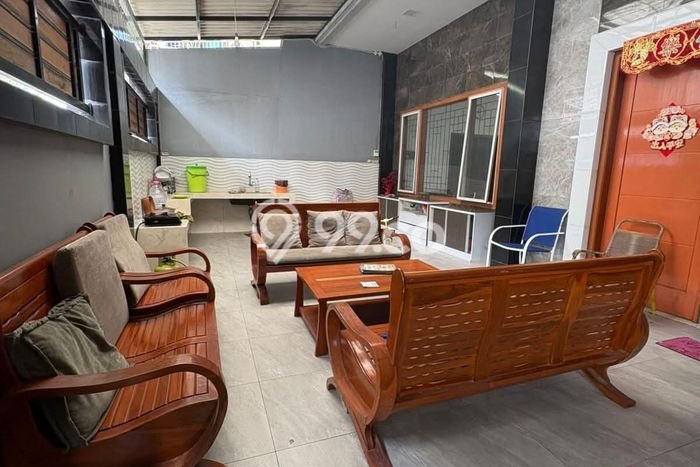 Dijual Rumah Luas Elegan Dengan View Cantik di Jelambar, Jakarta Barat Dijual Rumah Luas Elegan Dengan View Cantik di Jelambar, Jakarta Barat