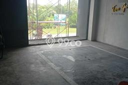 Disewakan Ruko di Kawasan Ramai Pantai Indah Kapuk Luas 225m2 Disewakan Ruko di Kawasan Ramai Pantai Indah Kapuk Luas 225m2