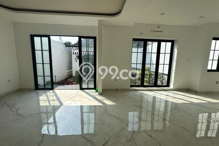 Jual Rumah Luas Megah Dengan View Eksklusif di Pantai Indah Kapuk, Jakarta Utara Jual Rumah Luas Megah Dengan View Eksklusif di Pantai Indah Kapuk, Jakarta Utara