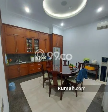Rumah Elit Modern Siap Huni di Bendungan Hilir Jakarta Pusat Rumah Elit Modern Siap Huni di Bendungan Hilir Jakarta Pusat