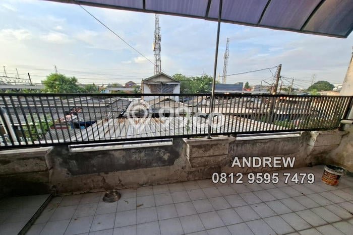 Ready to Use! Premium House LT 168m2 Desain Modern di Taman Kota Ready to Use! Premium House LT 168m2 Desain Modern di Taman Kota