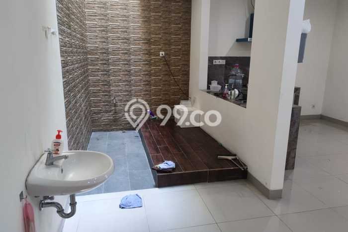 Rumah Sewa Tangerang LT 105m2 LB 202m2 Area Gading Serpong Rumah Sewa Tangerang LT 105m2 LB 202m2 Area Gading Serpong