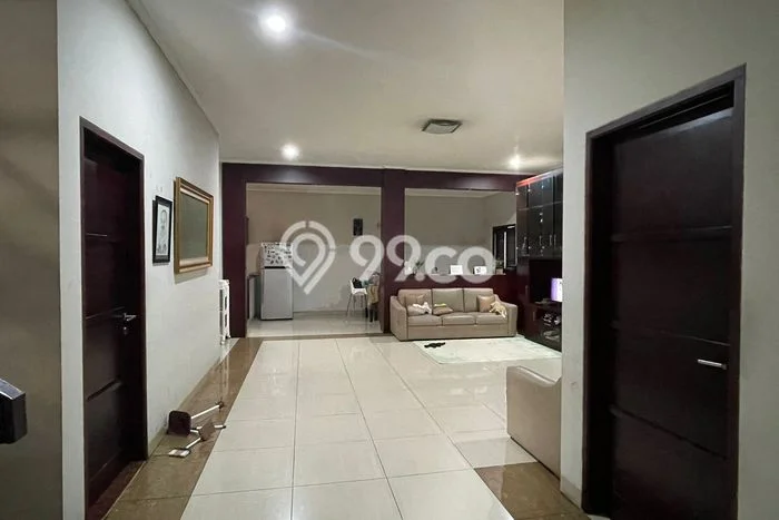 Rumah Elit LB 275m2 Siap Huni Desain Elegan di Soekarno Hatta, Bandung Rumah Elit LB 275m2 Siap Huni Desain Elegan di Soekarno Hatta, Bandung