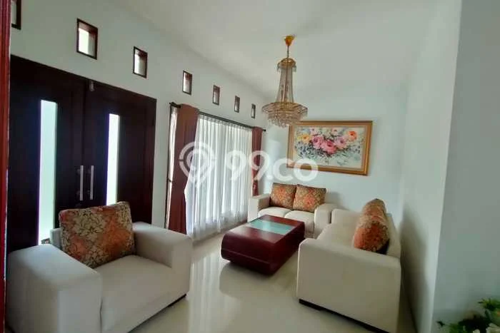 Jual Rumah Luas Elegan Dengan View Cantik di Buah Batu, Bandung Jual Rumah Luas Elegan Dengan View Cantik di Buah Batu, Bandung