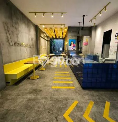 Disewakan Ruko di Kawasan Ramai Malang Kota Luas 400m2 Disewakan Ruko di Kawasan Ramai Malang Kota Luas 400m2