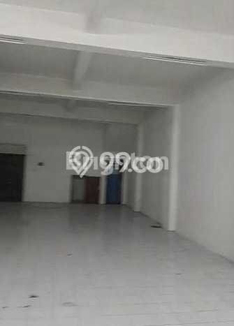 Ruko Disewa di Malang dengan LB 120m2 Area Komersial Ramai Ruko Disewa di Malang dengan LB 120m2 Area Komersial Ramai