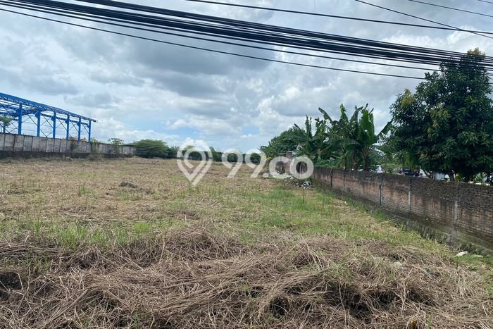 Dijual Tanah di Menganti, Luas 6565m2m², Akses Menganti, Gresik, Gresik Dijual Tanah di Menganti, Luas 6565m2m², Akses Menganti, Gresik, Gresik