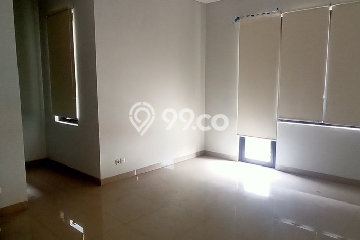 SPECIAL RATE! Rumah di Tomang, 4 KM, Lingkungan Sejuk, Luas 350m² Bangunan 450m² SPECIAL RATE! Rumah di Tomang, 4 KM, Lingkungan Sejuk, Luas 350m² Bangunan 450m²